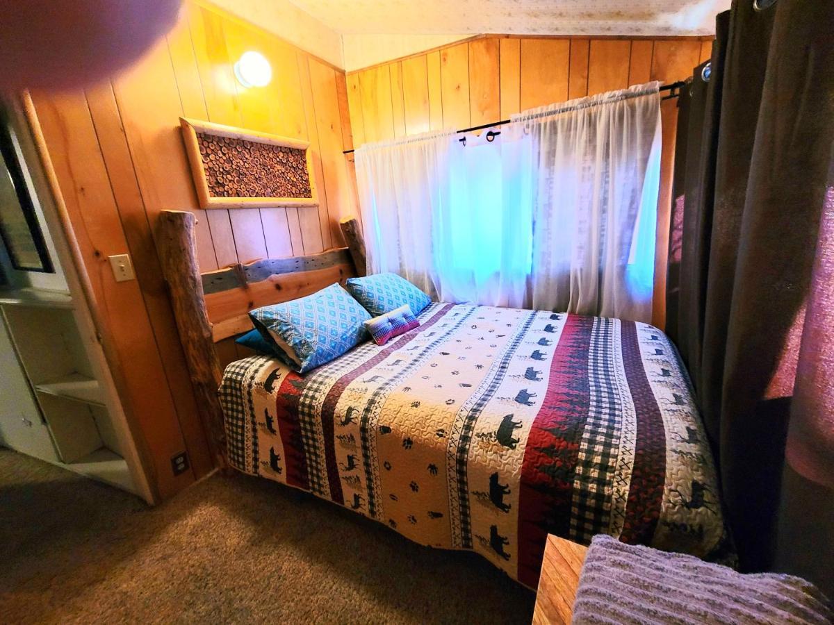 Green Cabin In Big Bear Lake 3 Bdr Pets Friendly Big Bear City Luaran gambar