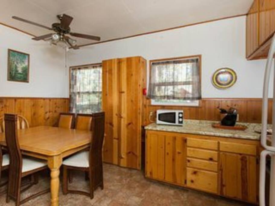 Green Cabin In Big Bear Lake 3 Bdr Pets Friendly Big Bear City Luaran gambar